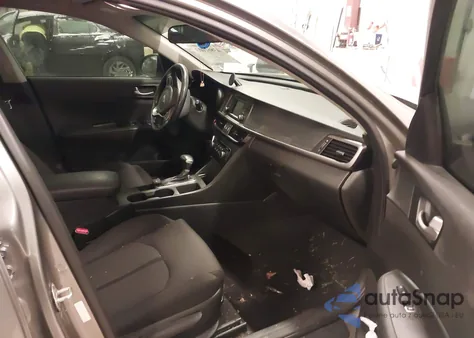 2017 Kia Optima Lx Turbo z USA, uszkodzony, nr VIN 5XXGT4L11HG122393